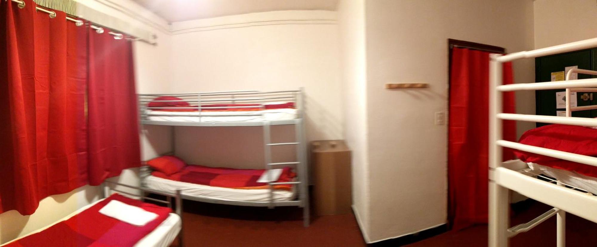 Le Pourquoi Pas Hostel Saint-Lary-Soulan Room photo